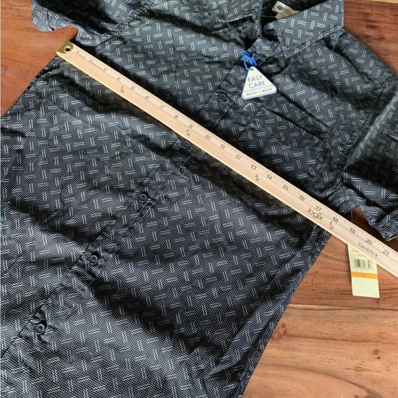 ▶️ Haggar Men's black Short Sleeve Print Button Down 437967v Sz Small new! - Picture 7 of 7